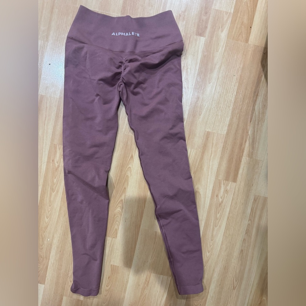 Alphalete small Mauve Leggings
